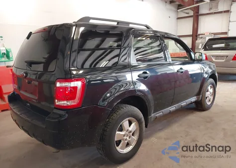 2010 Ford Escape Xlt from USA, damaged, VIN 1FMCU9D77AKC13493